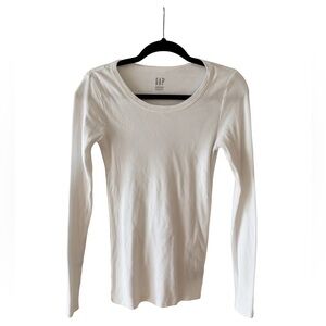 GAP Women's White Favorite T Long Sleeve